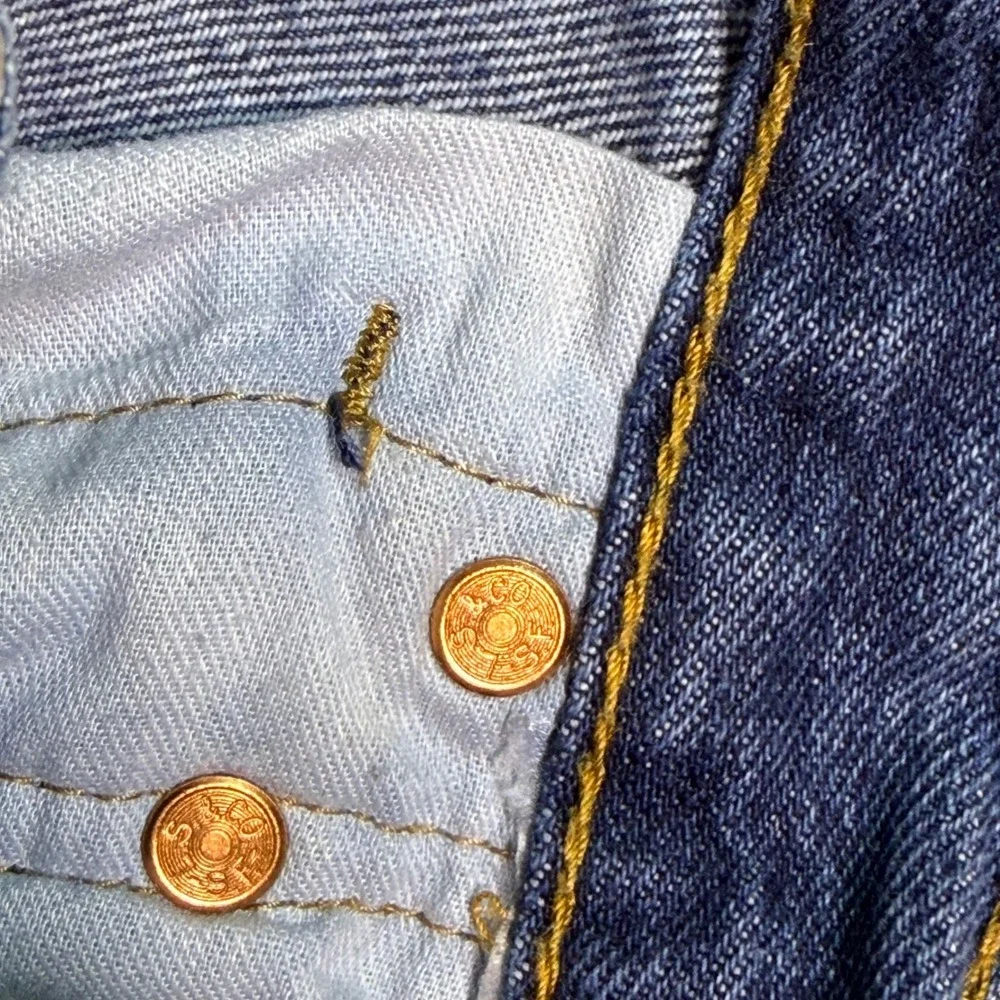 Levis 501 Original Fit Mens Blue Denim Straight Leg Button Fly Jeans 34x31‎